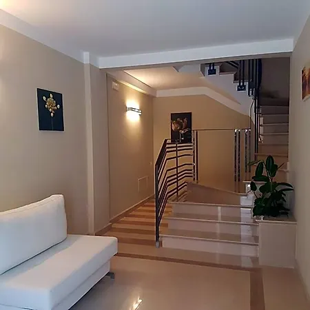 Palazzo Ducale 4* Сан-Северо